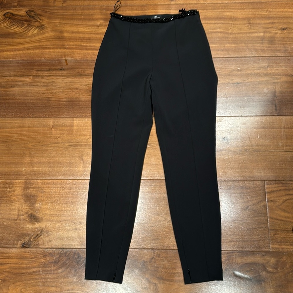 Elisabetta Franchi Crepe Trousers with Decorative Chain size IT40